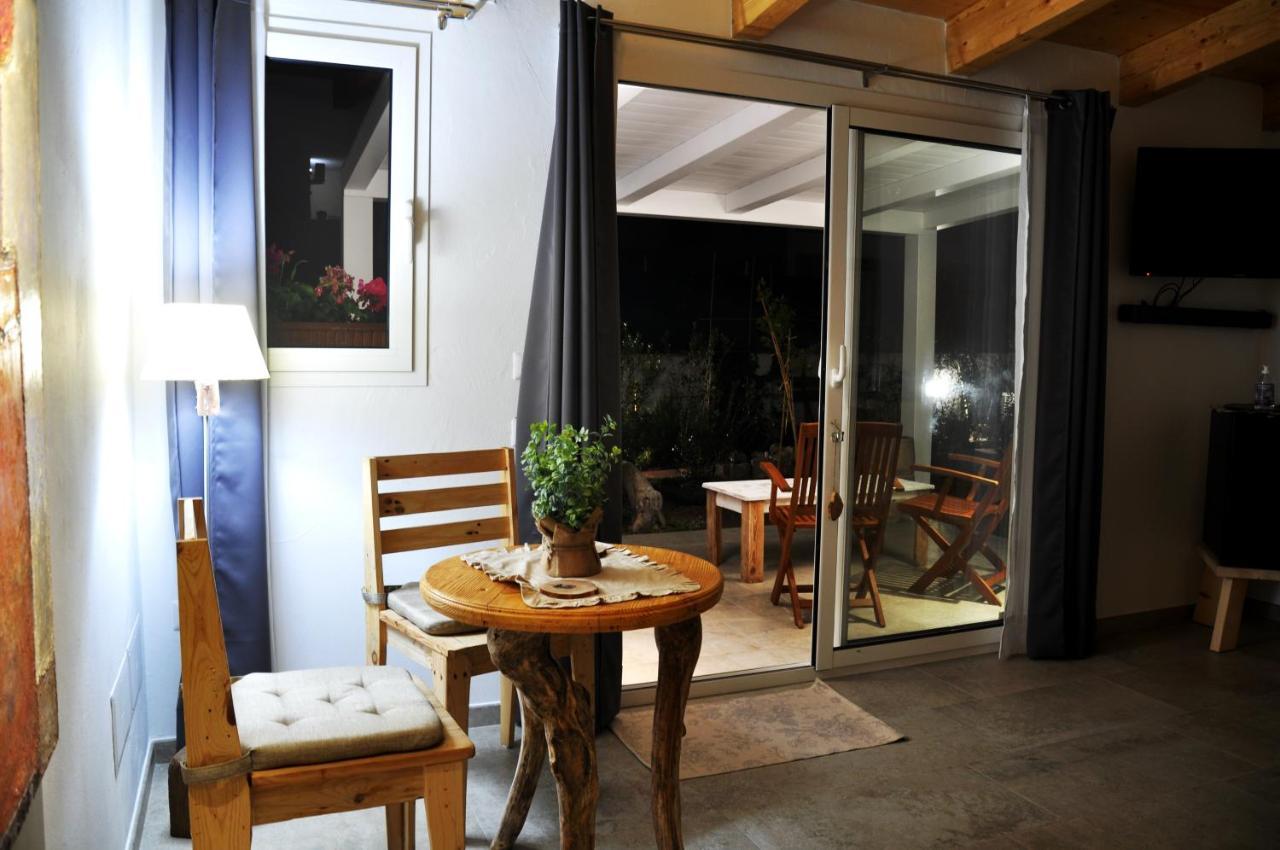 B&B Les Chambres Rooms & Suite Santa Teresa Gallura Exteriör bild