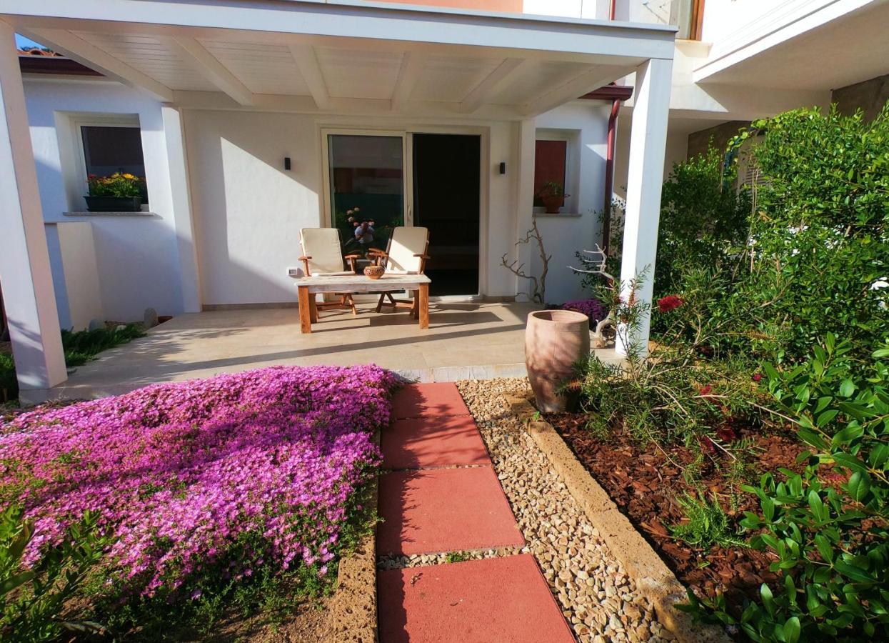 B&B Les Chambres Rooms & Suite Santa Teresa Gallura Exteriör bild