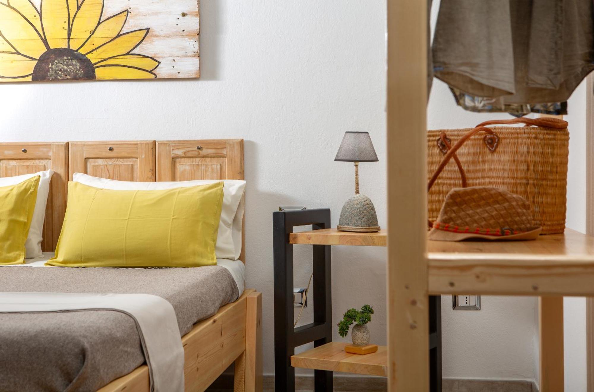 B&B Les Chambres Rooms & Suite Santa Teresa Gallura Exteriör bild