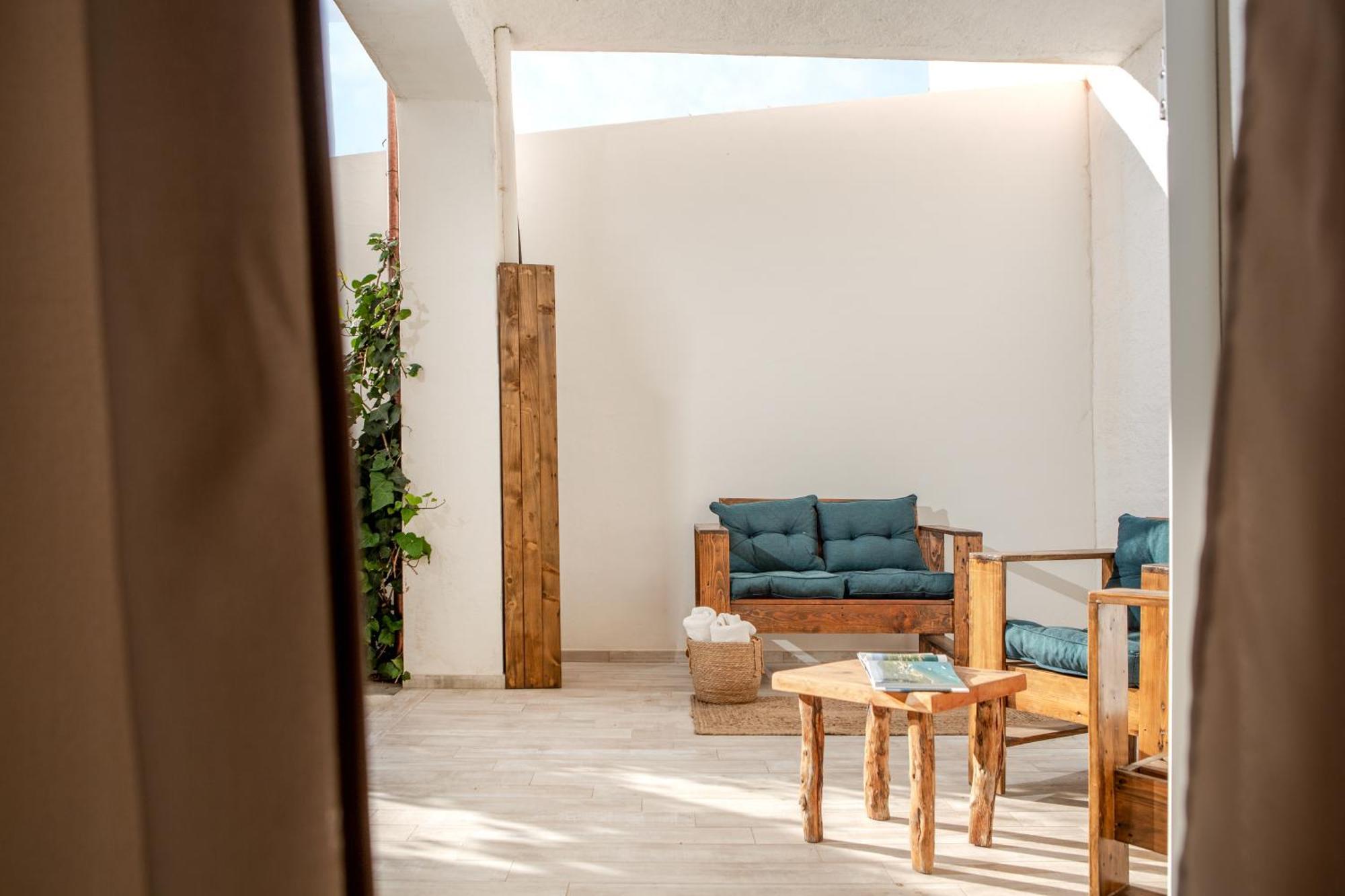 B&B Les Chambres Rooms & Suite Santa Teresa Gallura Exteriör bild