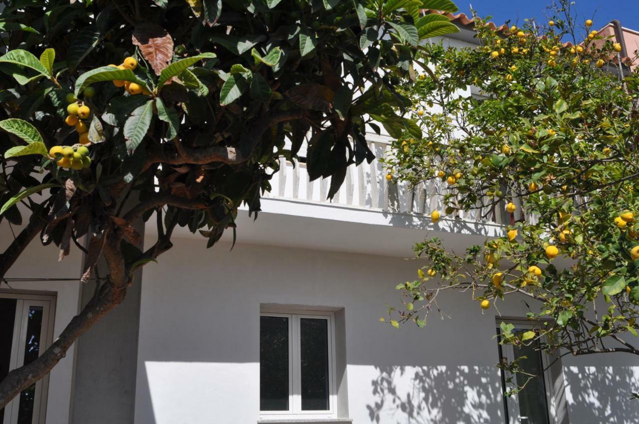 B&B Les Chambres Rooms & Suite Santa Teresa Gallura Exteriör bild